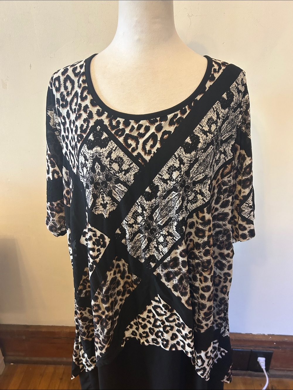 Style & Co Black & Leopard Print Mixed-Pattern short sleeve blouse Size 2X NWT